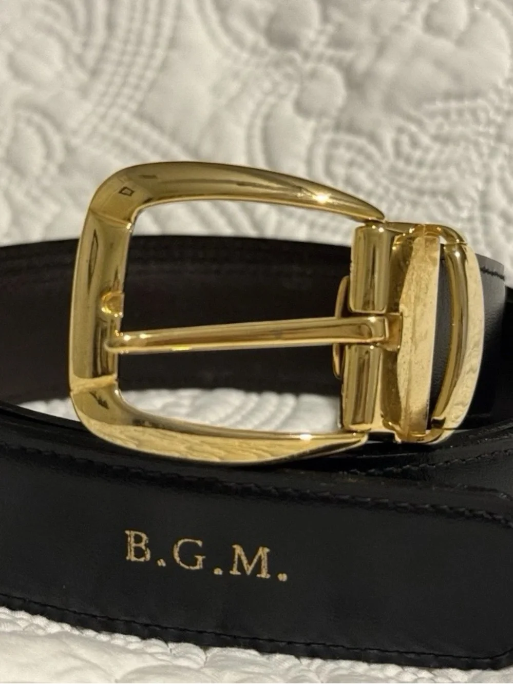 Gold Buckle Black Belt Unisex Size 48 inches XXL Made In Italy
